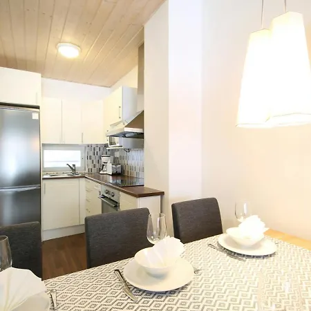 Spacious For 4 With Sauna