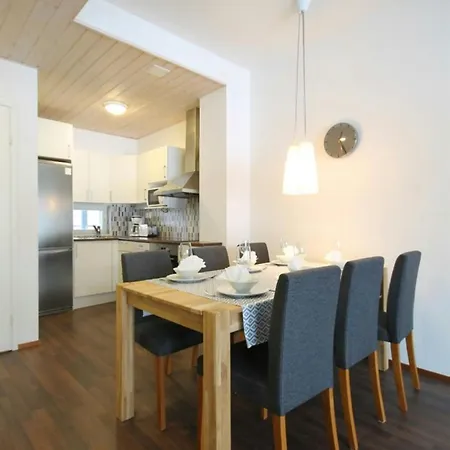 Apartment Spacious For 4 With Sauna