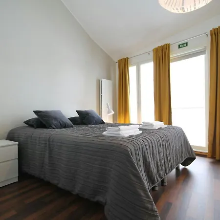 Spacious For 4 With Sauna Apartment