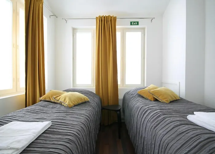 Spacious For 4 With Sauna شقة *